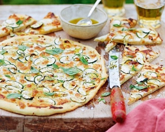 Courgette and ricotta pizza