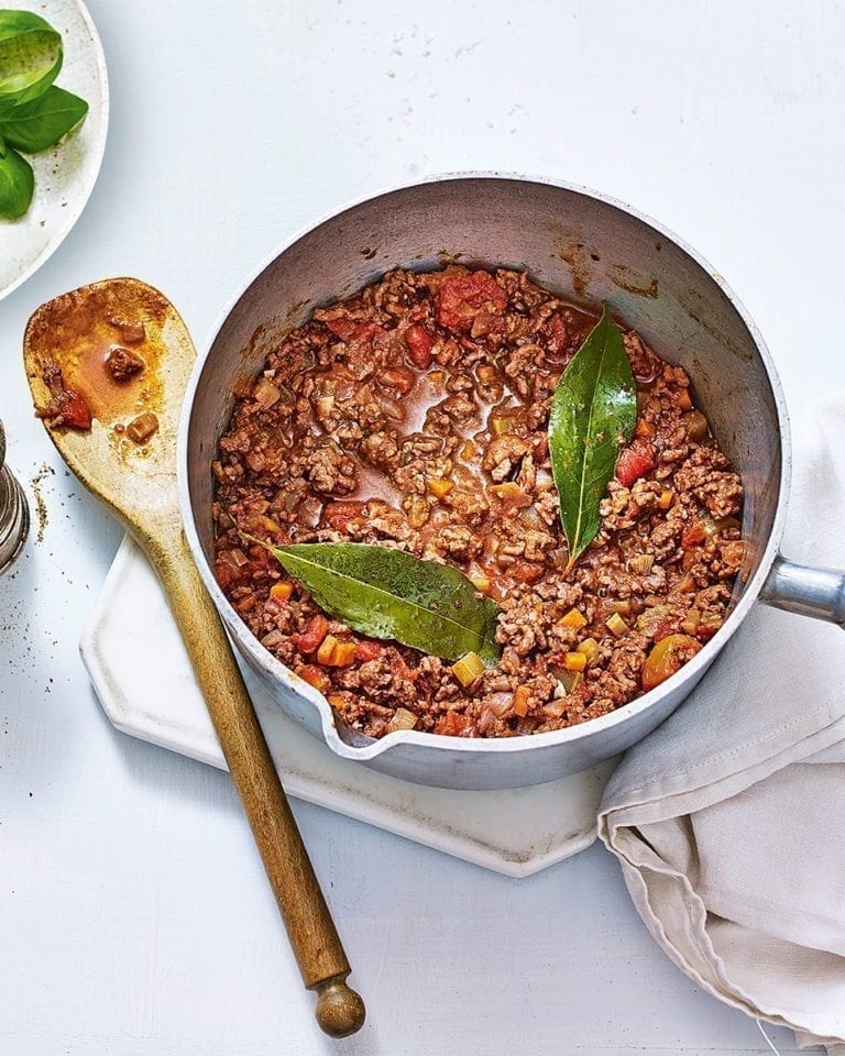 Easy mince ragu