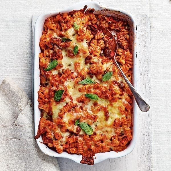 Puttanesca pasta bake