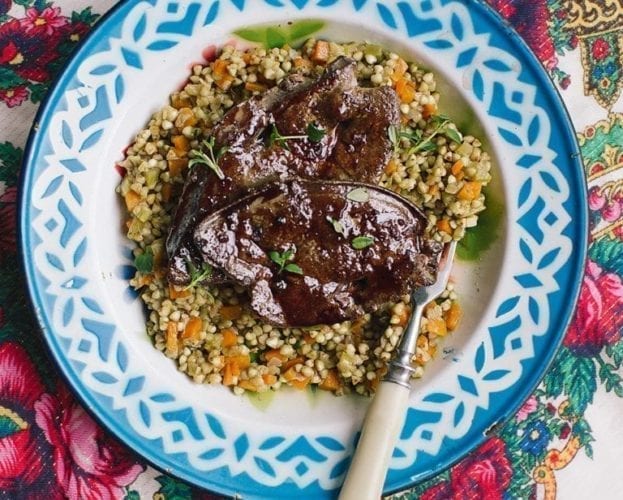 Chicken liver salad with shallot dressing