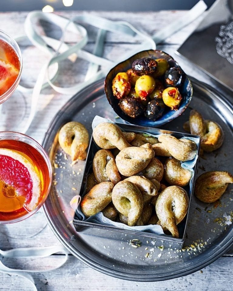 Fennel taralli biscuits