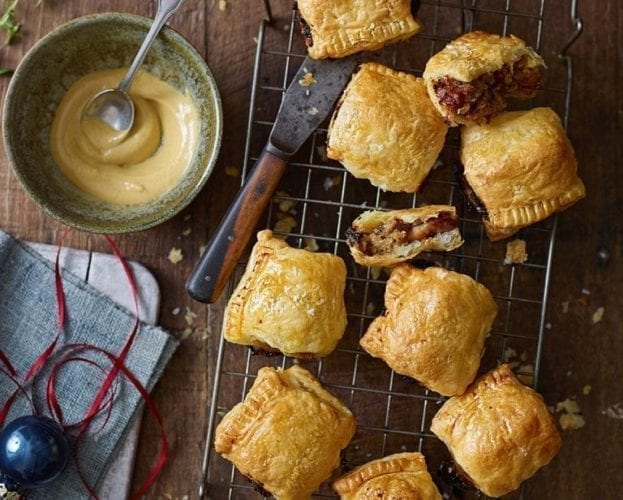 apple sausage rolls