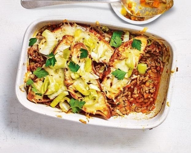 Shepherd’s pie with cheesy leek crouton topping