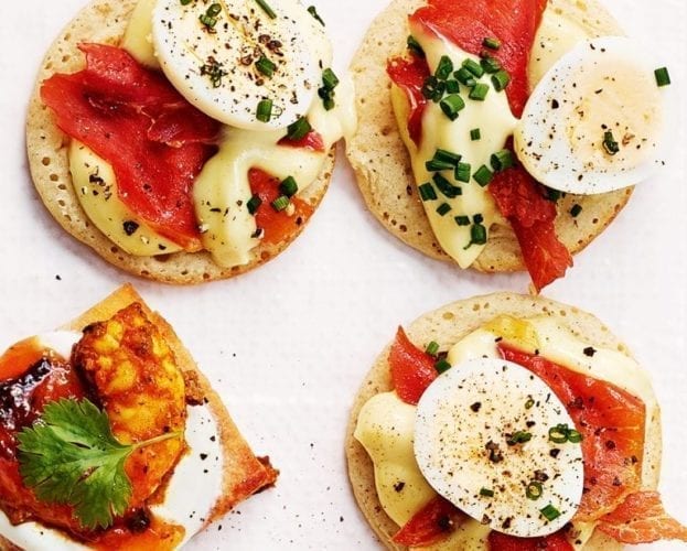 Cheese, thyme and bacon rolls