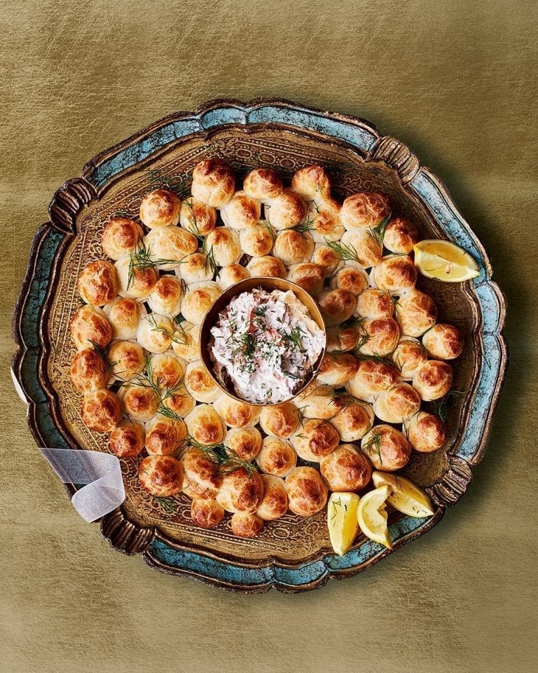 Cheesy choux wreath with hot smoked salmon and horseradish dip