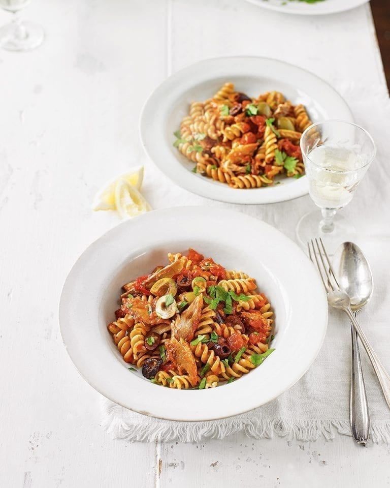 Speedy smoked mackerel and tomato pasta