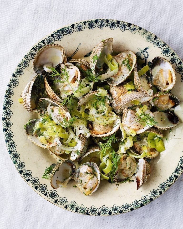 Cockles with leeks, Pernod, dill and cream