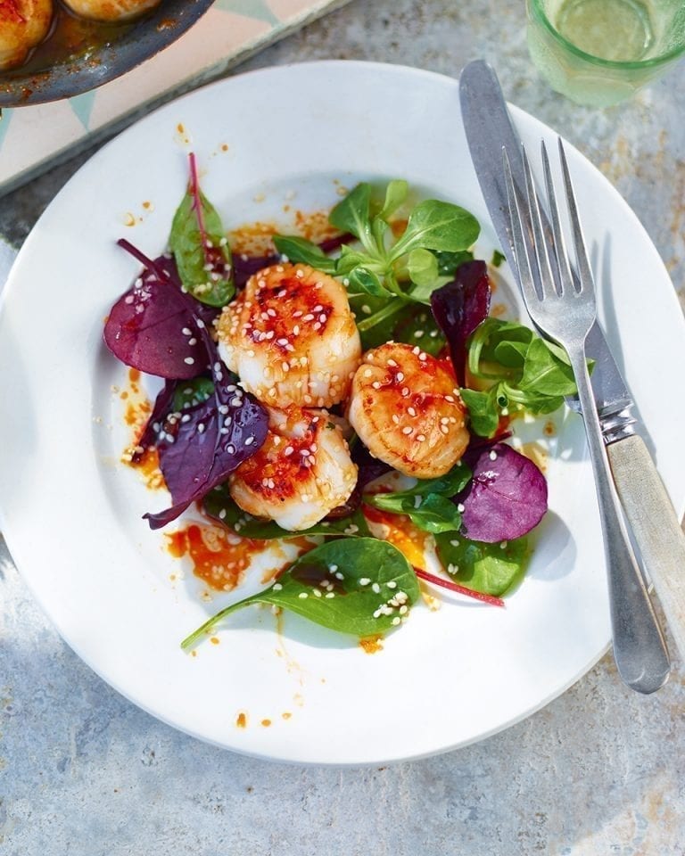Griddled scallops with oriental dressing