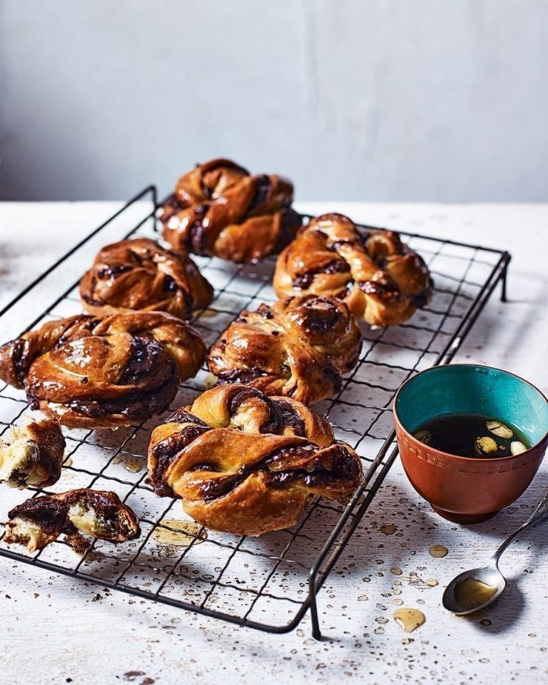 Chocolate and cardamom babka buns