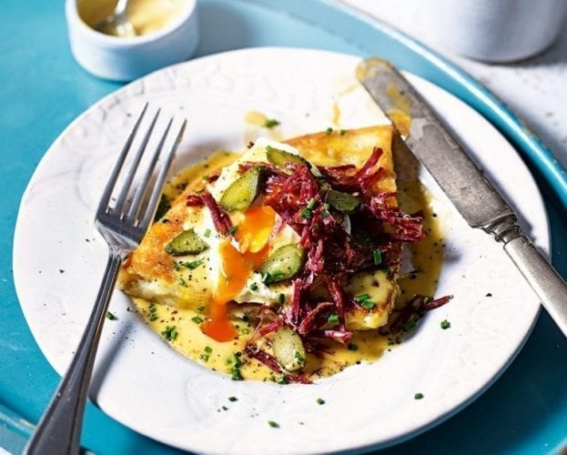 Eggs benedict