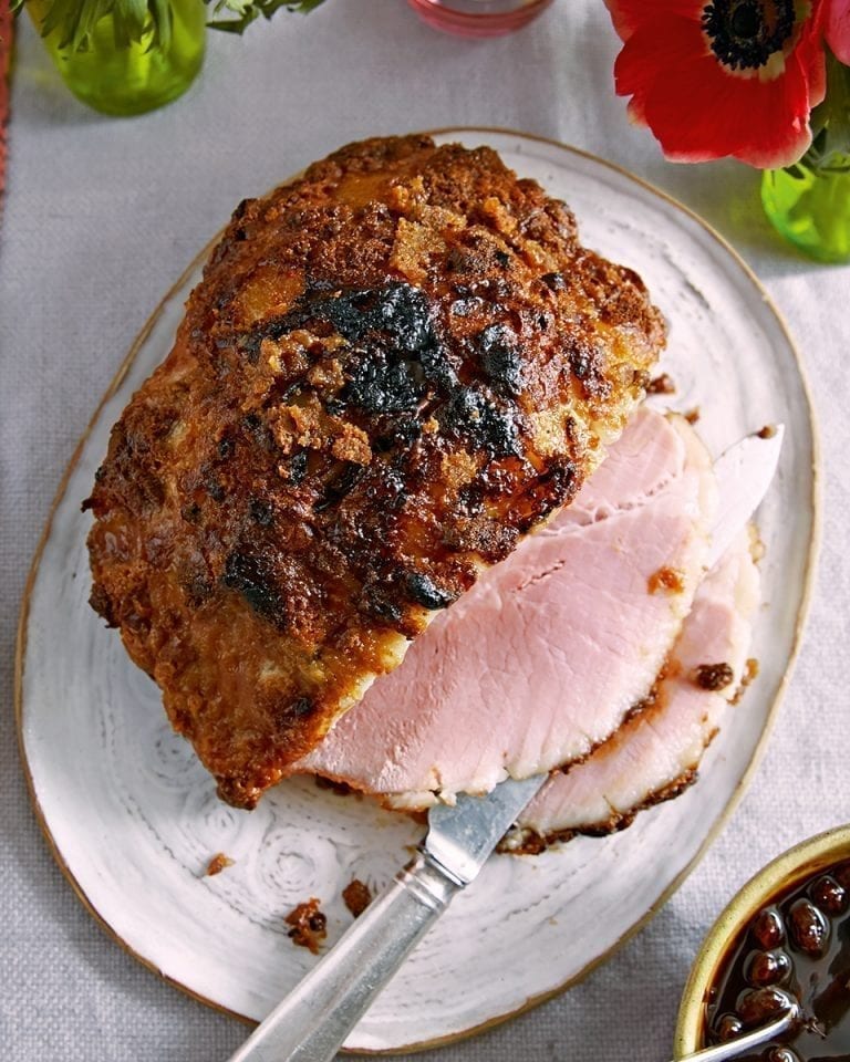 Baked ham with sticky raisin, tamarind and chipotle relish
