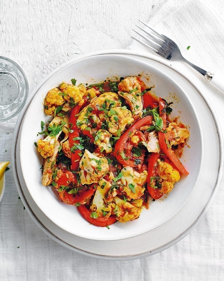 30-minute chicken and cauliflower curry