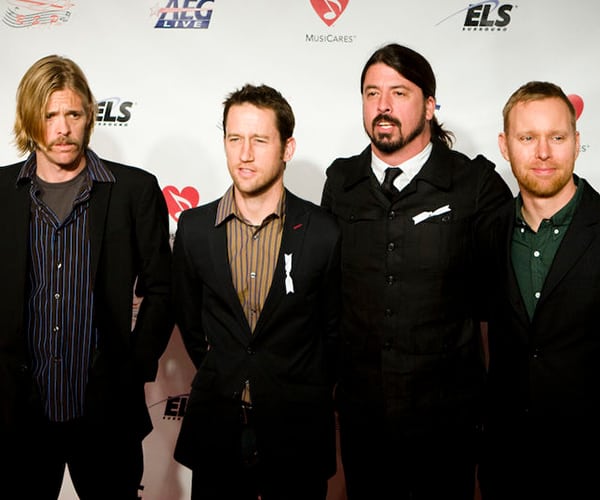 image of the foo fighters