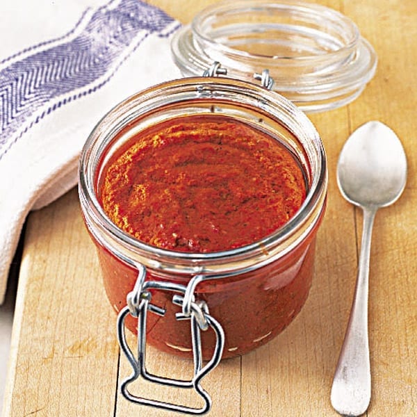 How to make harissa paste