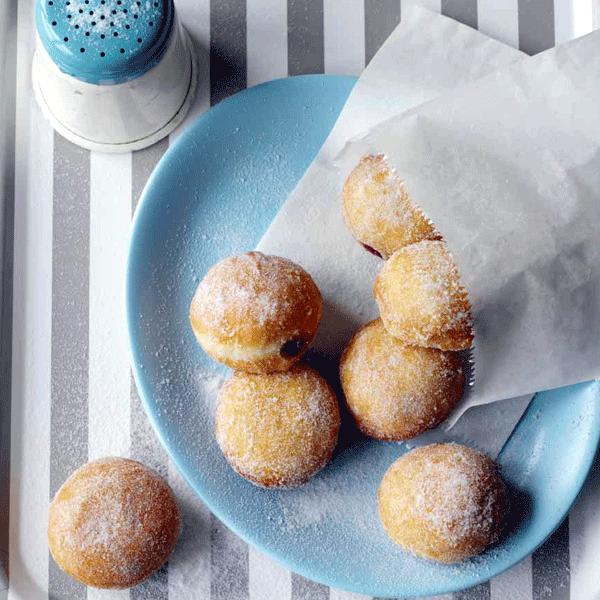 How to make jam doughnuts