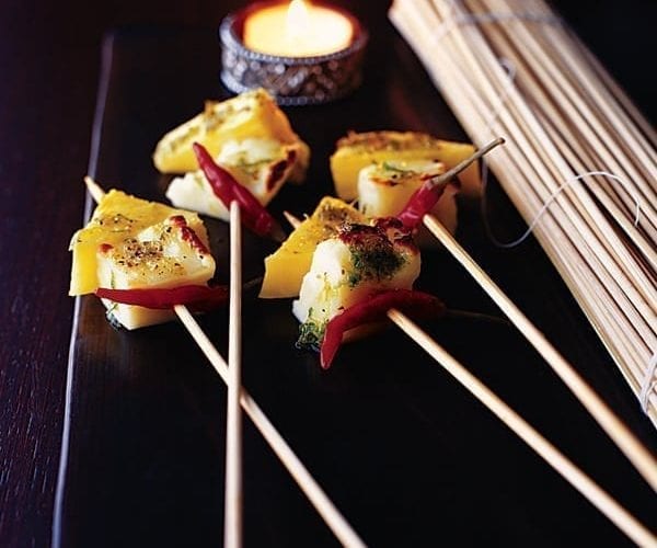 pinepple and halloumi
