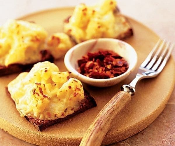 Cauliflower cheese on toast