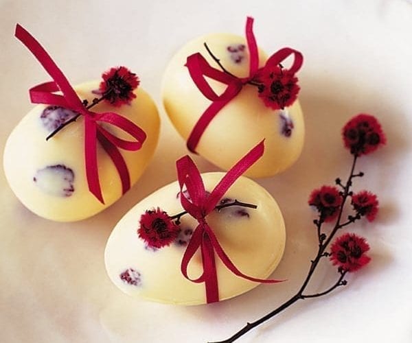 Chocolate custard eggs