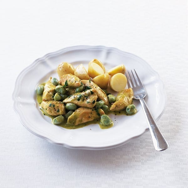 Chicken with creamy pesto and broad beans