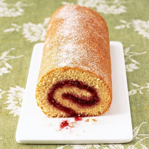 Raspberry Jam Swiss Roll | Recipe | Jelly roll cake, Roll cake, Raspberry  jam