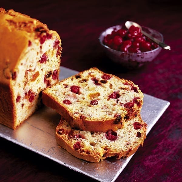 Cranberry fruit loaf with cranberry sauce