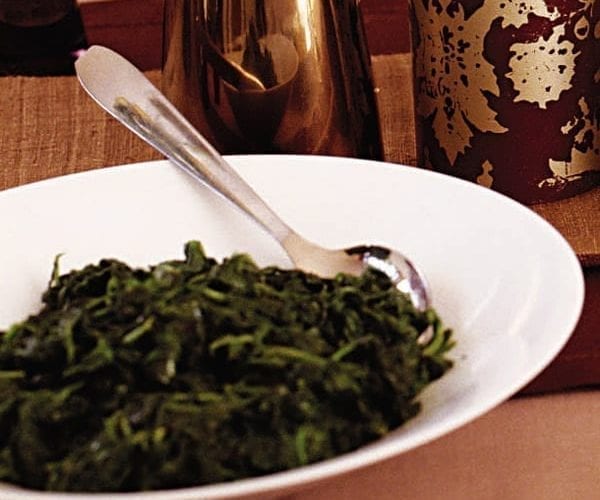 Steamed spinach with shallots