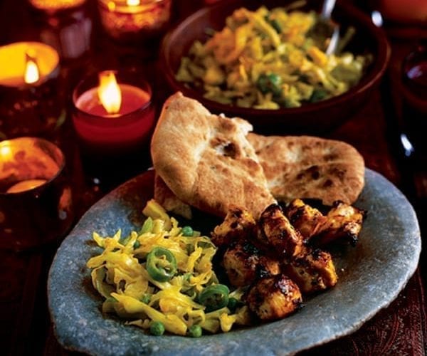 Bund Gobi aur mattar subzi, cabbage and green peas