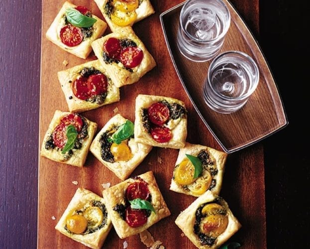 Quick dill, caper and goat’s cheese canapés