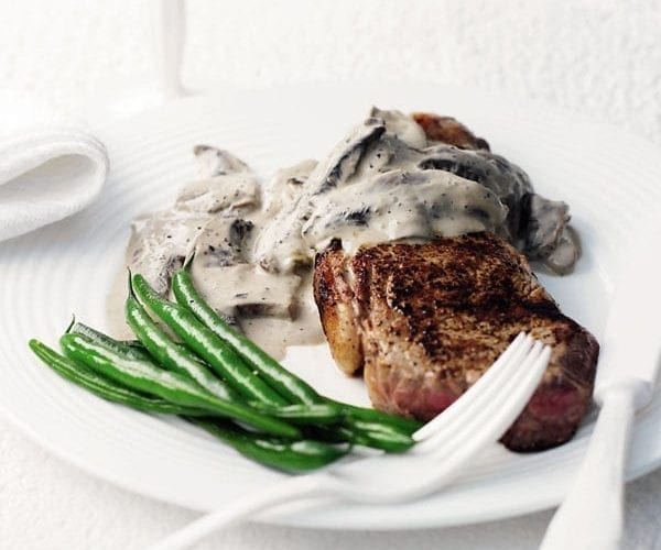 Steak, egg and sweet potato wedges with spicy bearnaise sauce