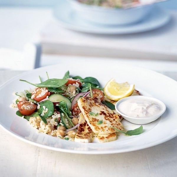 Halloumi and bulgur salad with harissa dressing