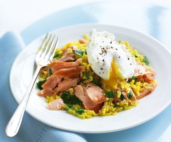 Hot smoked salmon kedgeree with poached eggs