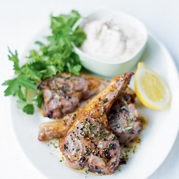 Grilled lamb and houmous