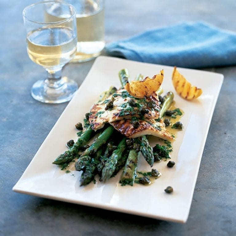 Chargrilled asparagus and halloumi