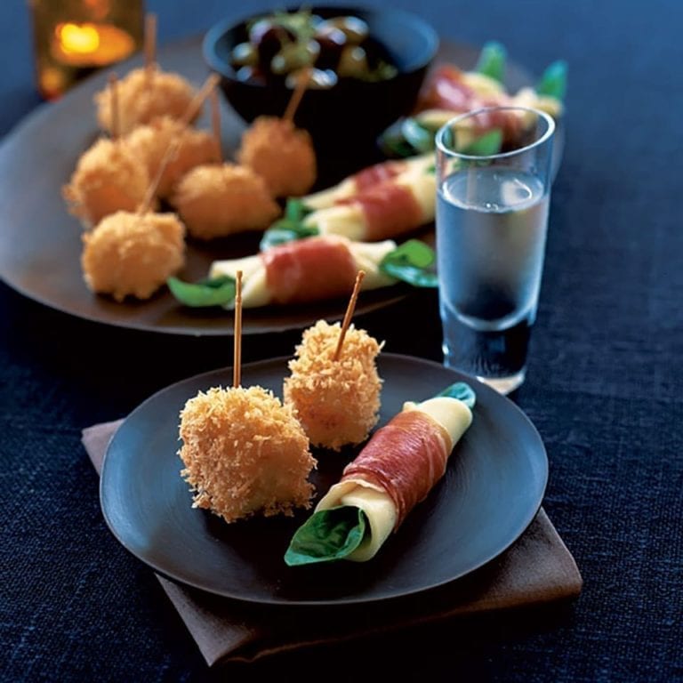Cocktail cheese bites