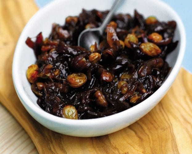 Onion and walnut compote