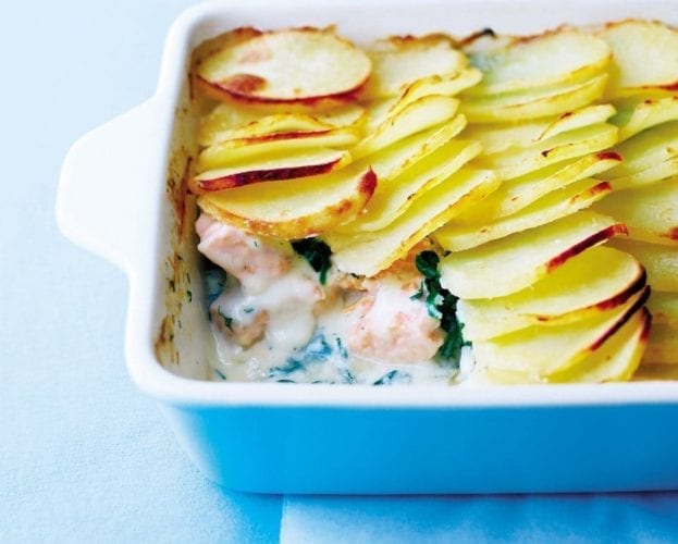Salmon, spinach and dill potato bake