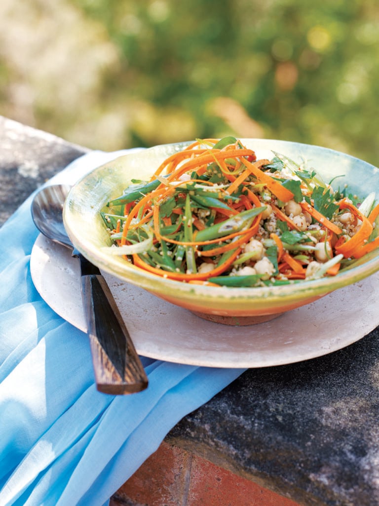 Chickpea and carrot bulgur wheat salad