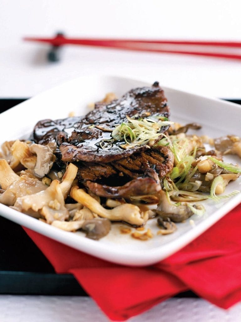 Sticky soy beef in do-fo ru with garlic mushrooms