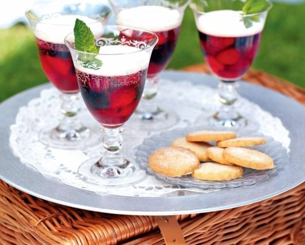 Sparkling summer fruit jellies