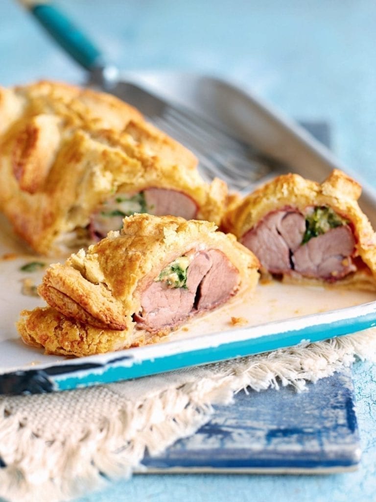 Pork fillet en croûte with prosciutto