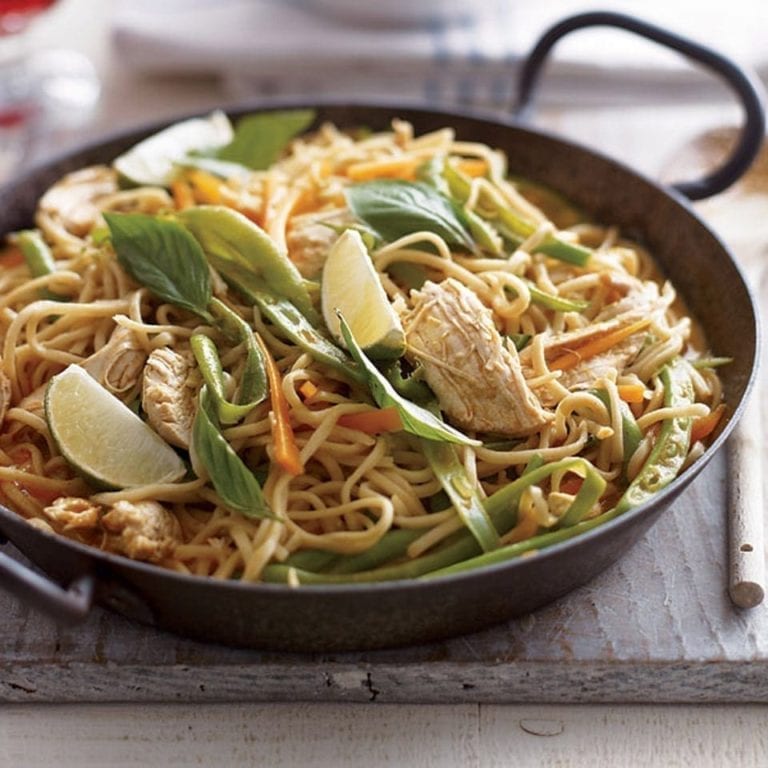 Thai chicken coconut noodles