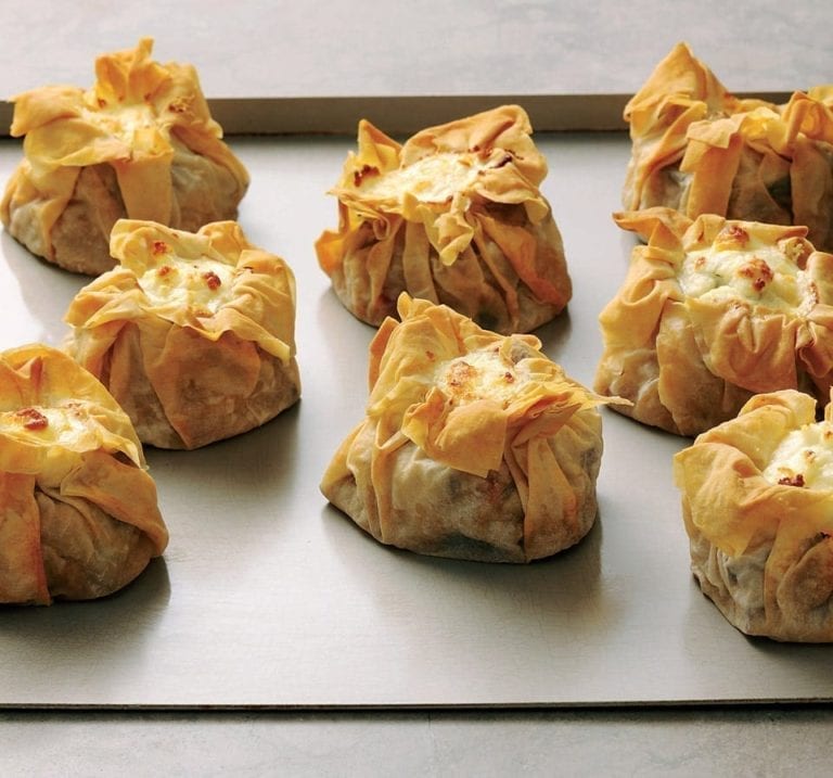 Moussaka filo parcels