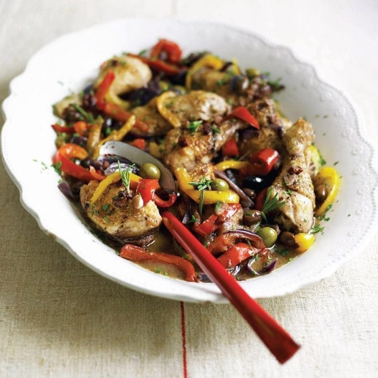 Red wine chicken with peppers and olives