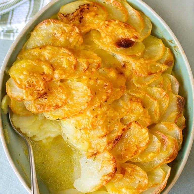 Boulangère potatoes