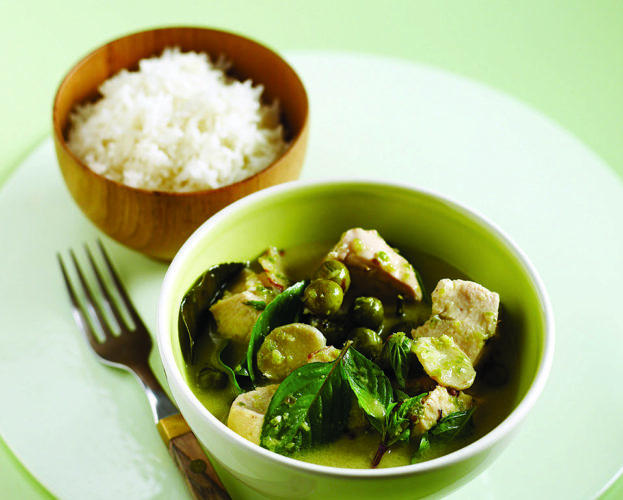Quick green chicken curry