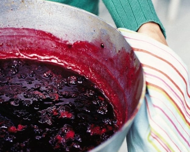 Apple and blackberry jam