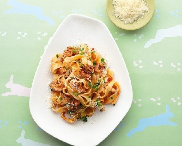 Rabbit casserole with tomato and rosemary