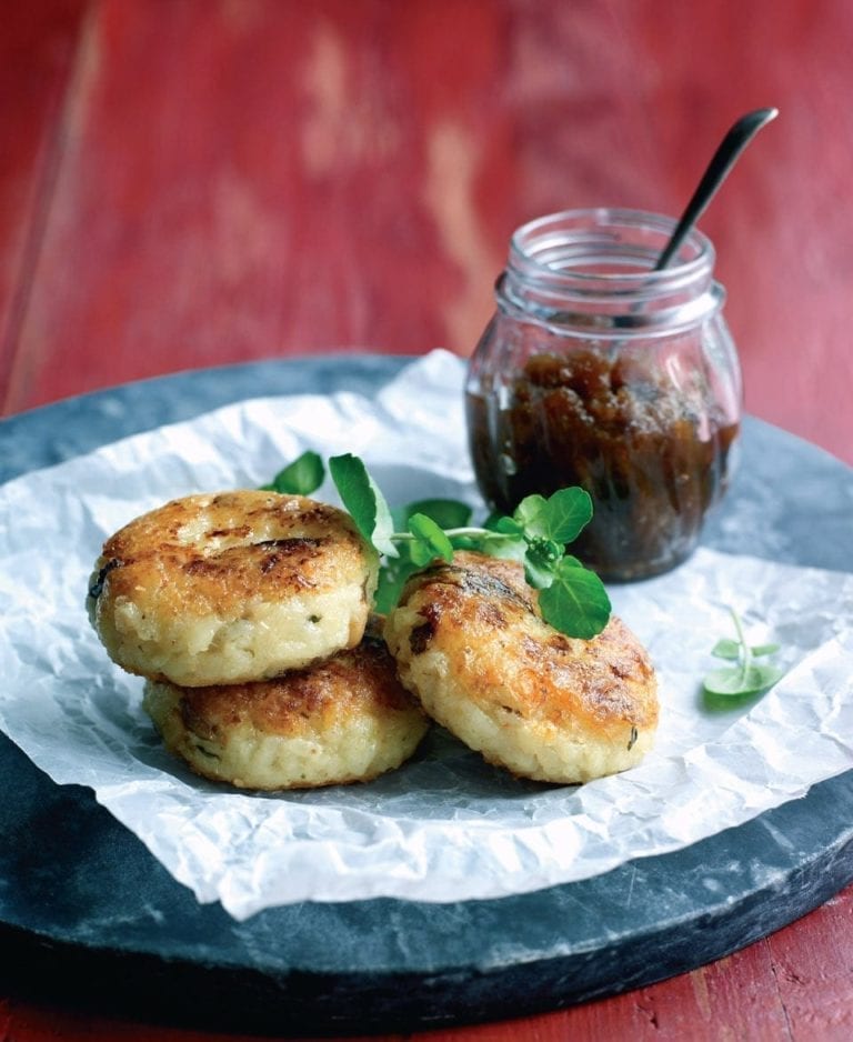 Wild mushroom and mozzarella risotto cakes