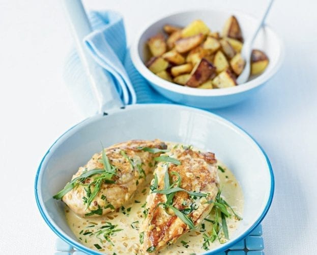 Chicken breasts with lemon and tarragon sauce