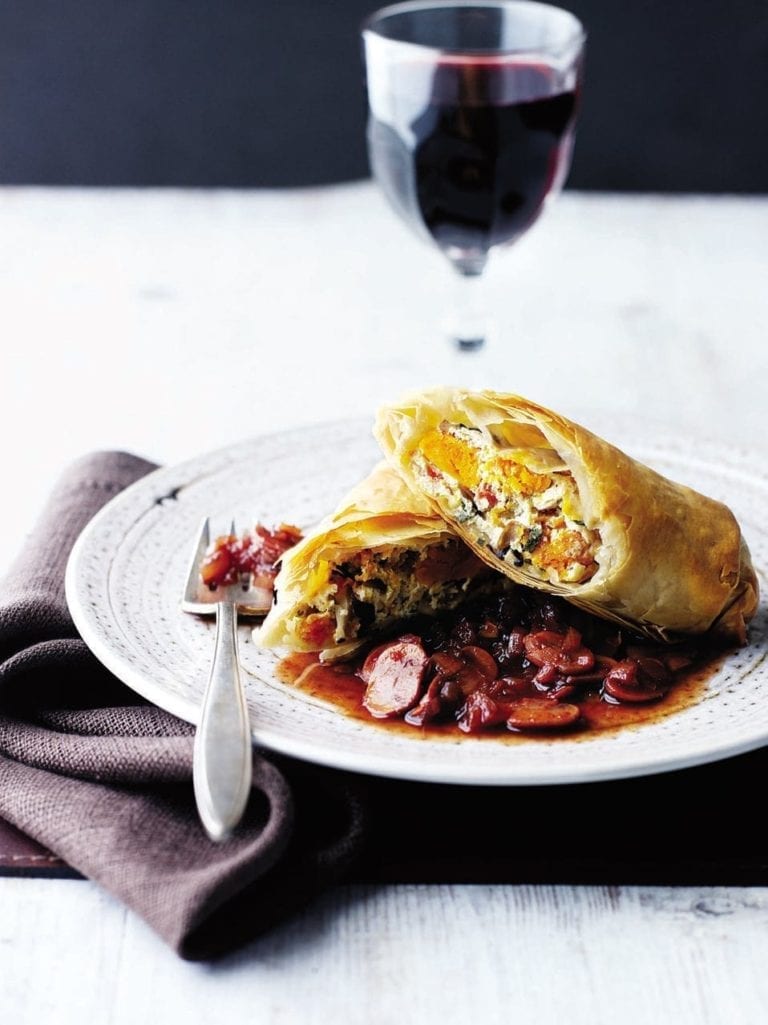 Savoury filo strudel with port